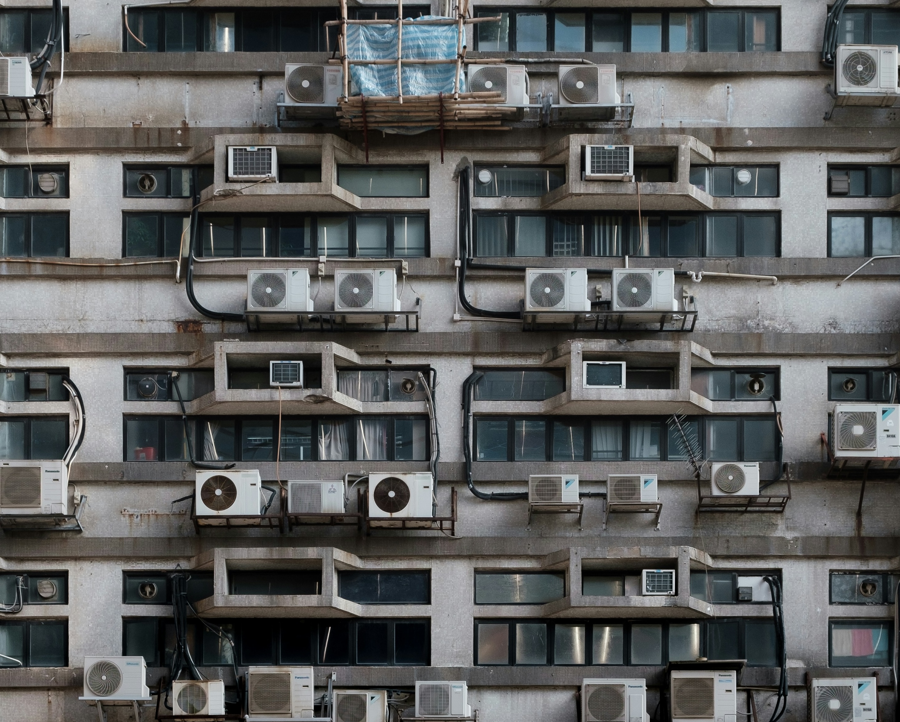 Integrated Townships and Cooler Settlements: What Planned Developments Reveal About Heat Sensitive Urban Planning.