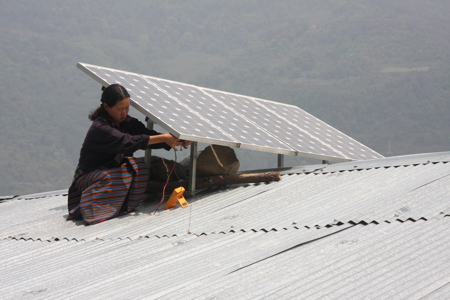 News & Views: The Energy Crisis That’s Supercharging Global Renewables