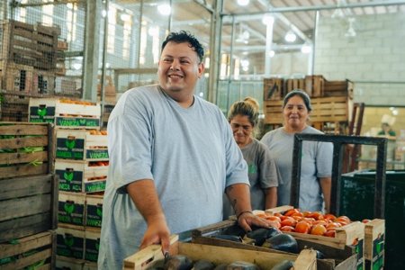 Don’t Throw Out the Good Stuff: How a Food Bank in Argentina Partners to Prevent Waste and Create Jobs