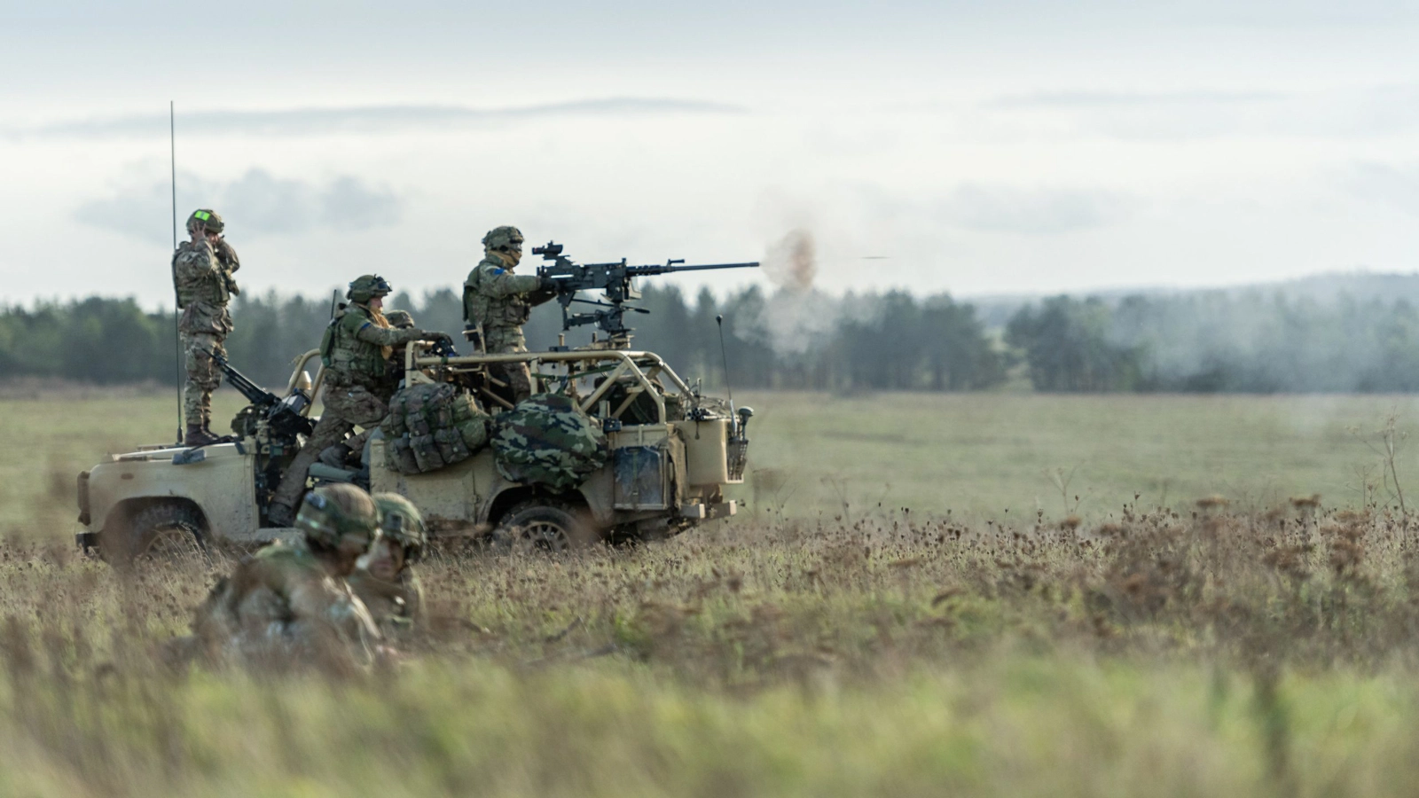 Members of B Company 2 Battalion the Parachute Regiment conducting a live fire Company attack on Salisbury Plain. Credit: UK Ministry of Defence 2020.